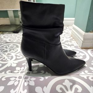 Women's ankle boots.